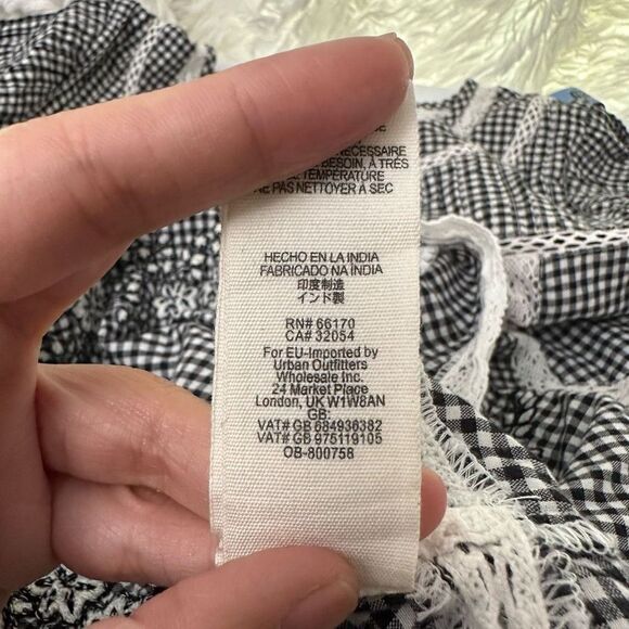 Free People Sunny Day Trapeze Shift Dress Gingham Black Floral Embroidered sz XS - Picture 8 of 9